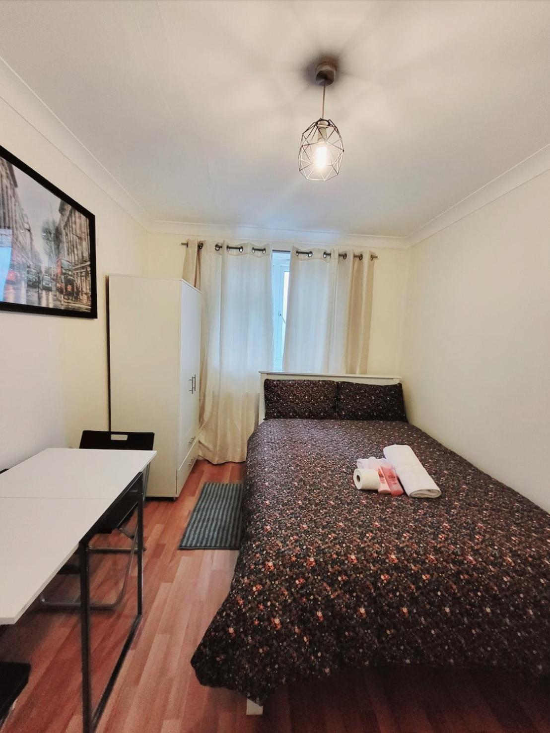 Huge And Affordable 3 Bedroom Flat In Hammersmith For 7 People With Welcome Breakfast Лондон Екстер'єр фото