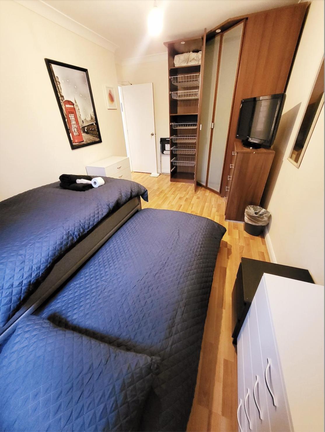 Huge And Affordable 3 Bedroom Flat In Hammersmith For 7 People With Welcome Breakfast Лондон Екстер'єр фото