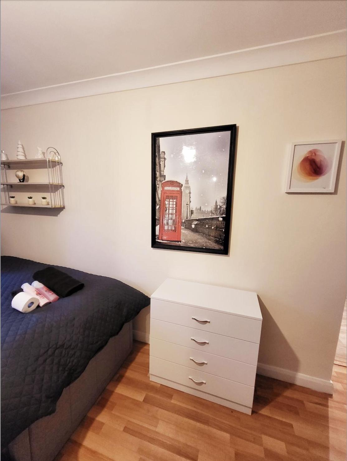 Huge And Affordable 3 Bedroom Flat In Hammersmith For 7 People With Welcome Breakfast Лондон Екстер'єр фото