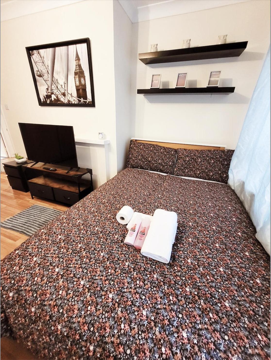 Huge And Affordable 3 Bedroom Flat In Hammersmith For 7 People With Welcome Breakfast Лондон Екстер'єр фото