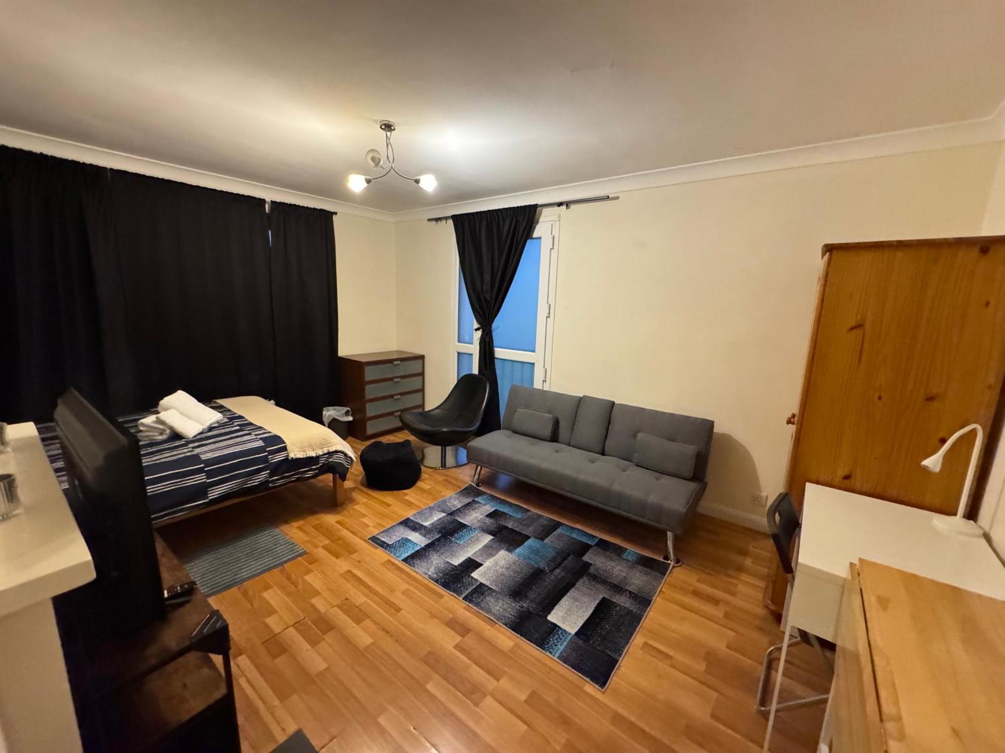 Huge And Affordable 3 Bedroom Flat In Hammersmith For 7 People With Welcome Breakfast Лондон Екстер'єр фото